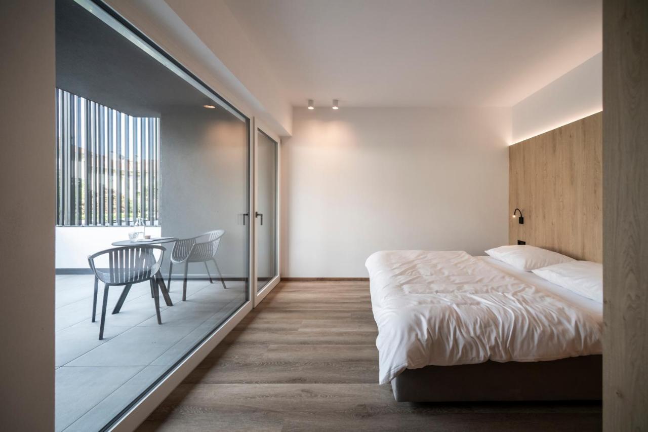 Sambucus Apartments -Premium Apartments For You And Your Dog Lana Exterior foto