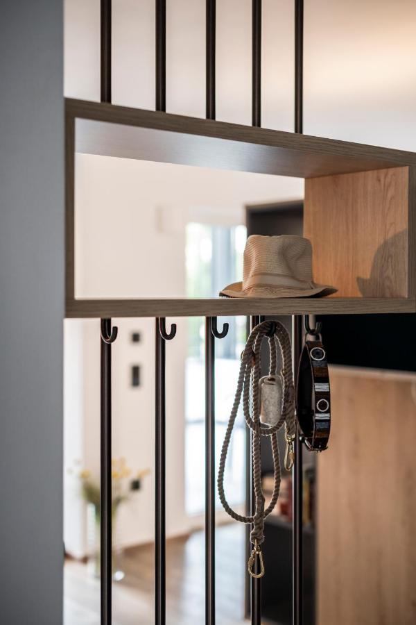 Sambucus Apartments -Premium Apartments For You And Your Dog Lana Exterior foto