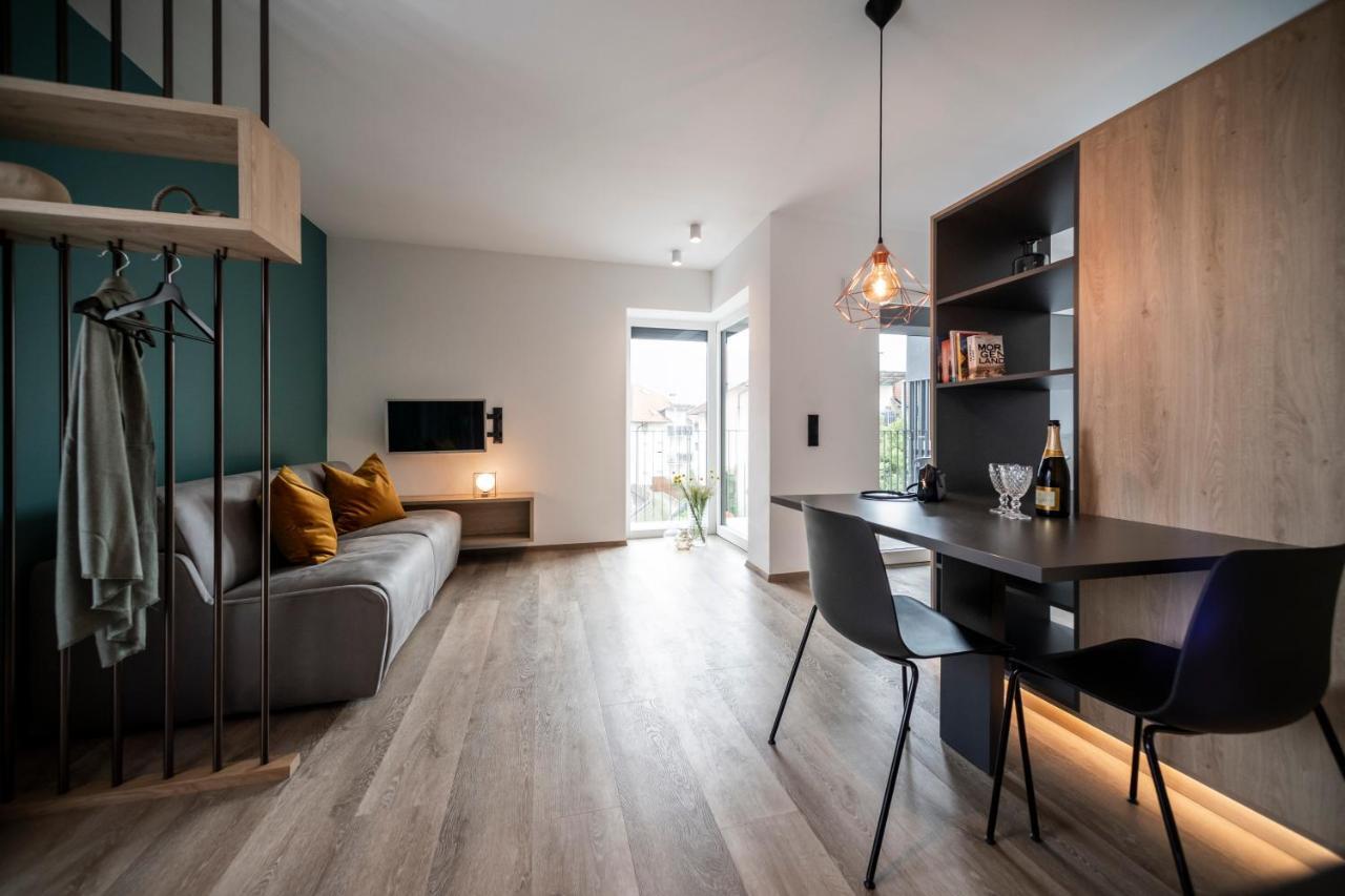 Sambucus Apartments -Premium Apartments For You And Your Dog Lana Exterior foto